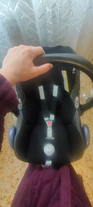 Maxicosi bebés coche