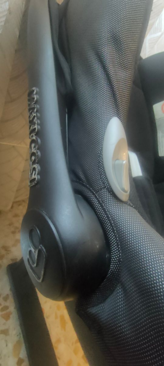 Maxicosi bebés coche