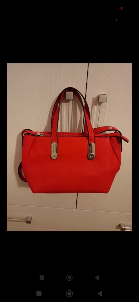 Borsetta rossa Carpisa