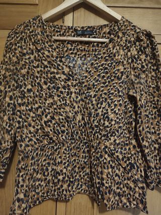 Blusa de leopardo de Zara