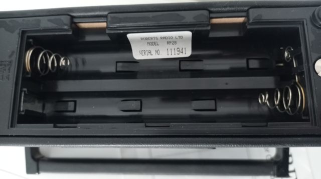 Radio vintage portátil Roberts RP28 AM/FM