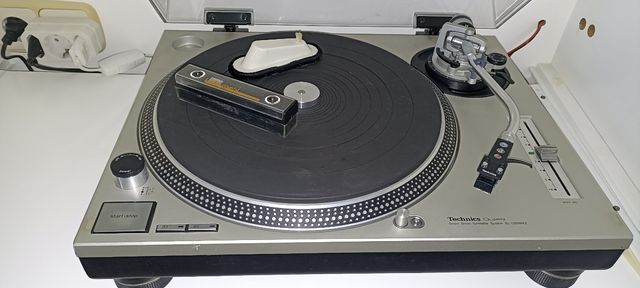 Tocadiscos Technics sl-1200 mk2