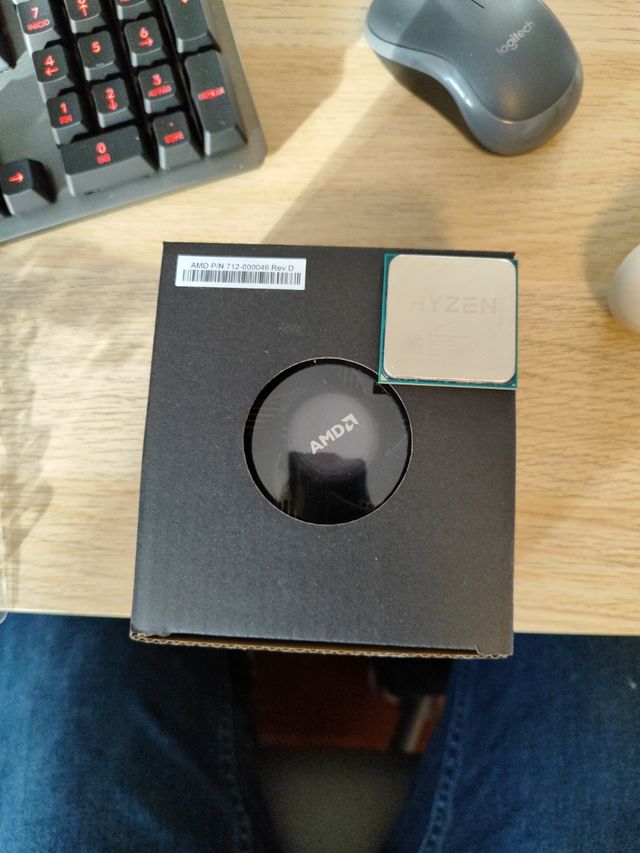 Ryzen 3 1200 con disipador