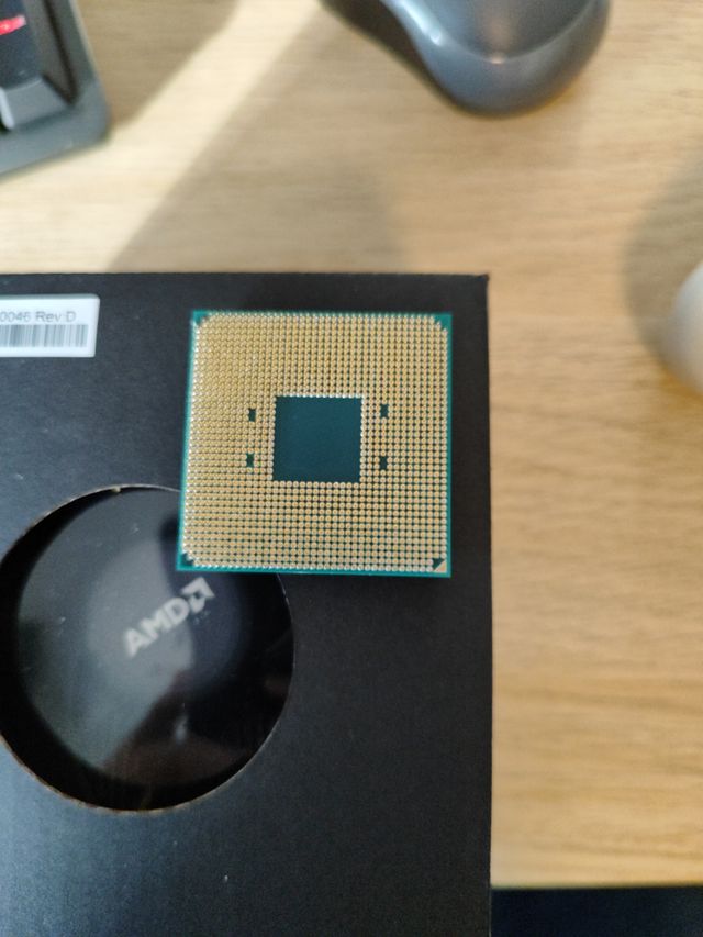 Ryzen 3 1200 con disipador