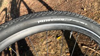 bicicleta gravel megamo