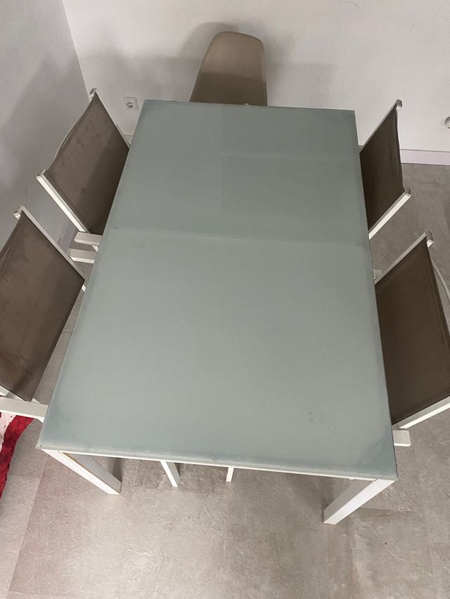 mesa de exterior con 4 sillas