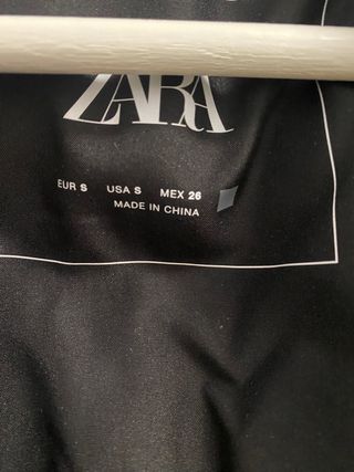 chaleco efecto piel Zara