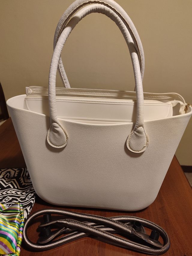 Borsa a spalla bianca stile Obag