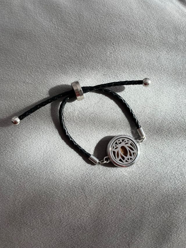 Pulsera ajustable aromaterapia flor de loto. NUEVO