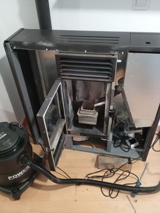 Servicio Técnico de Calderas y Electricidad.