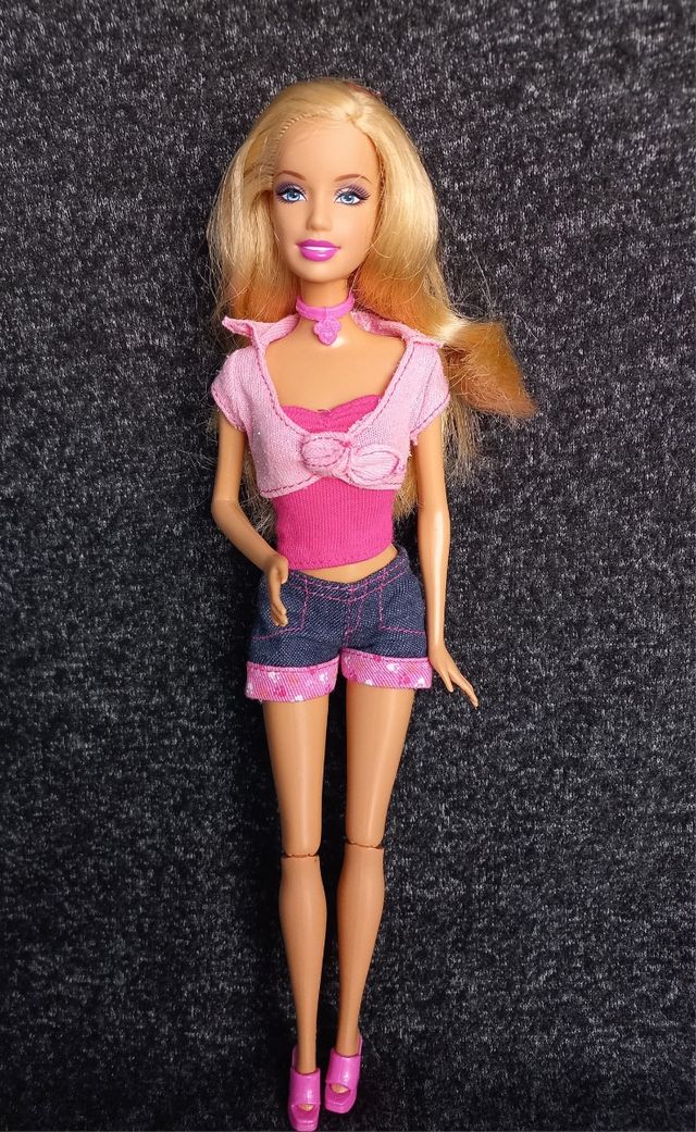 Barbie Luv me puppies Taffy y sus cachorros