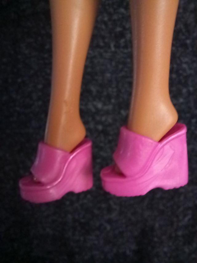 Barbie Luv me puppies Taffy y sus cachorros