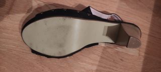 Zapatos negros de tacón