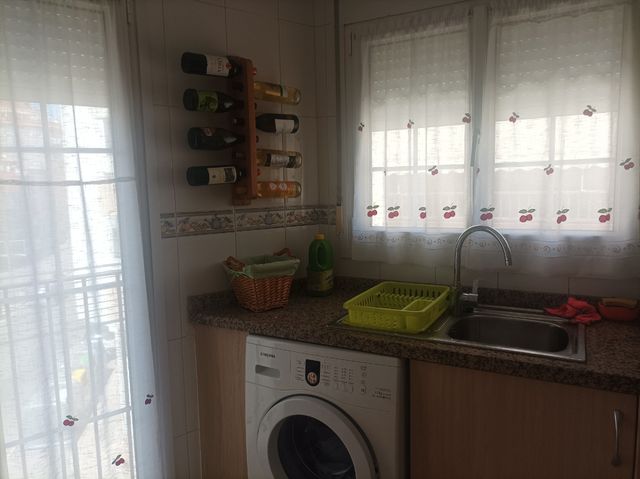 Botellero de pared artesanal