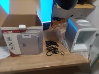 mini nevera nueva coche 12v y casa 220V