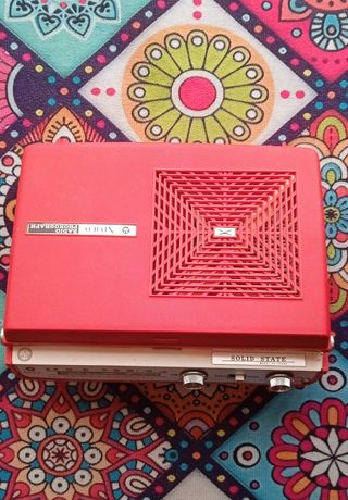 Radio tocadiscos NIVICO