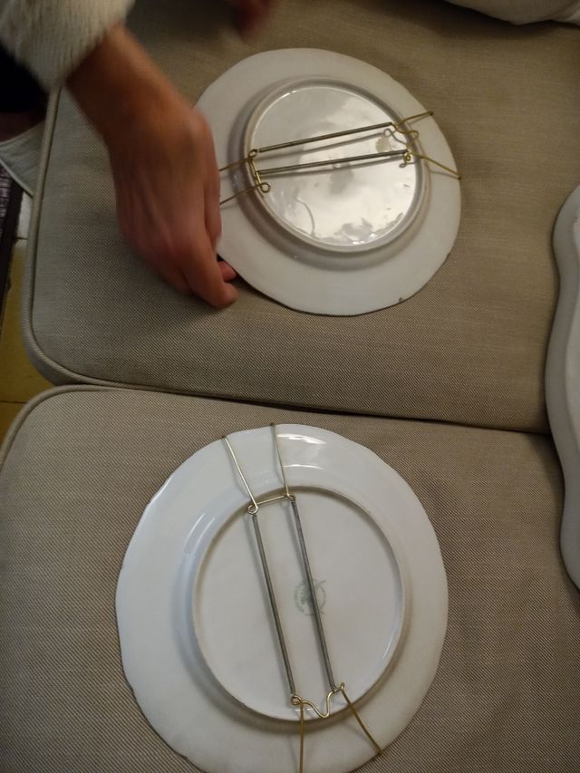 Bandeja y platos de porcelana 30 € los 3