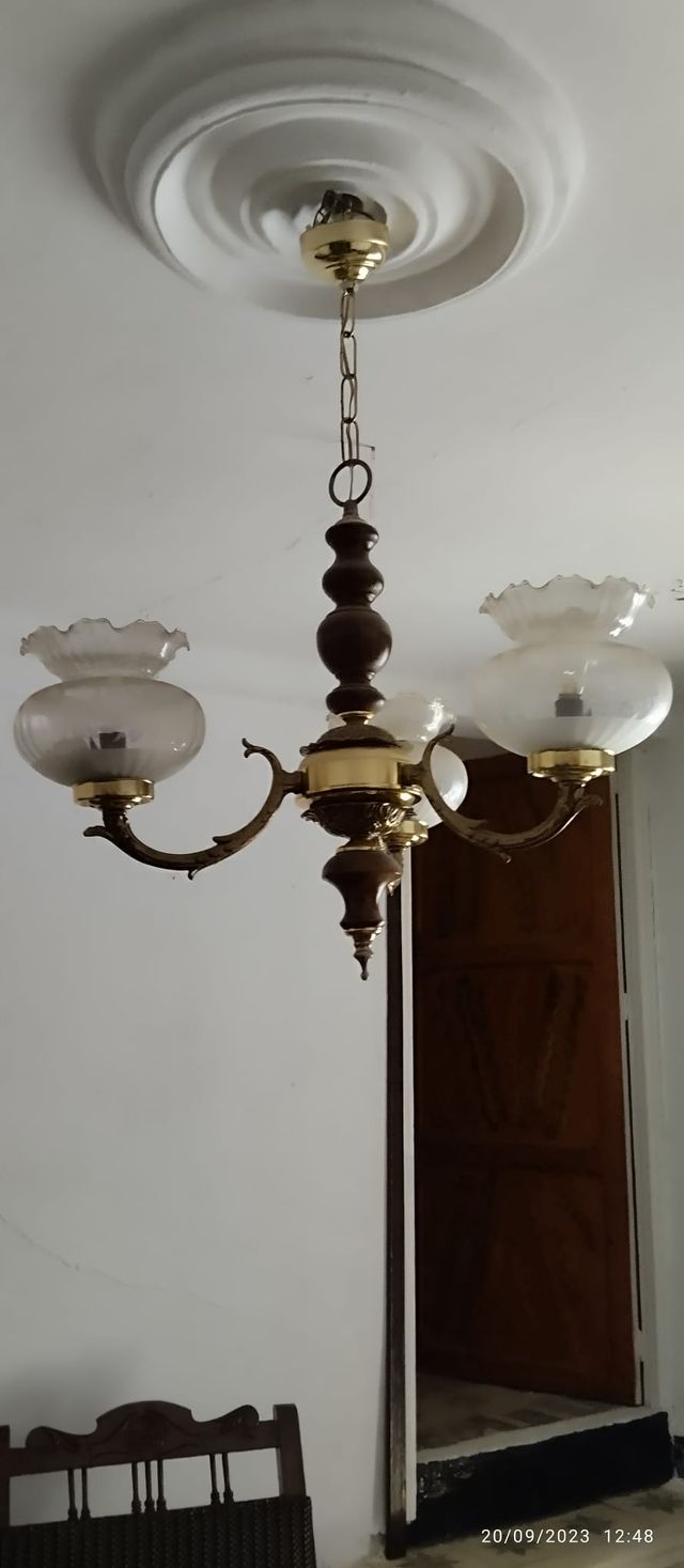 LAMPARA TRES TULIPAS