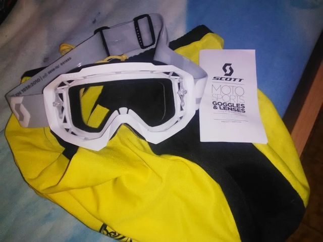 Casco motocross Scorpion Exo taglia M