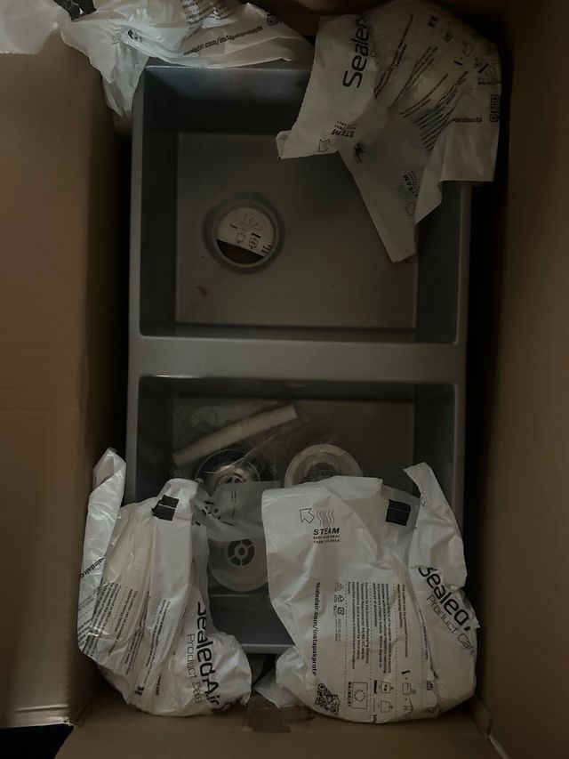 fregaderos de cocina y lavamanos