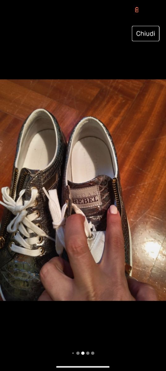 Hogan originali in pelle con effetto pitonato