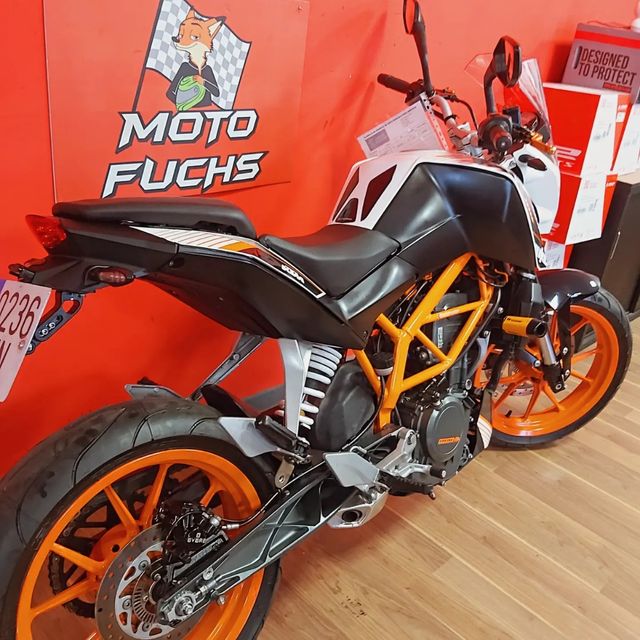 KTM DUKE 390 ABS