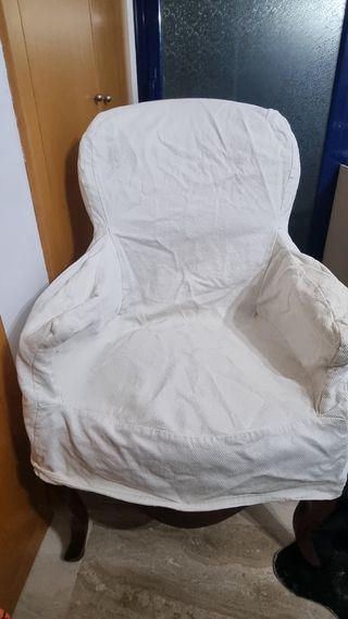 2 sillones de robles más fundas.