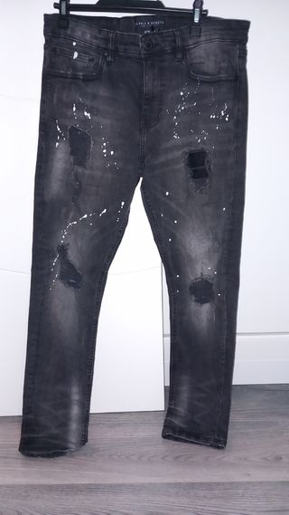 Pantalones vaqueros Supply & demand