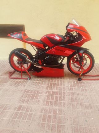 HONDA CBR 250cc circuito karting tandas entrenos