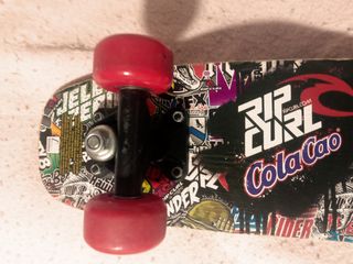 Monopatín mini.