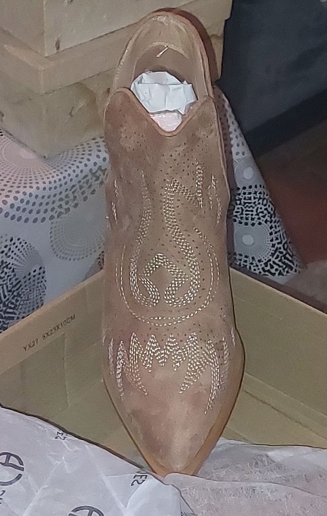 ✨️NUEVOS✨️BOTINES COWBOY CALADOS