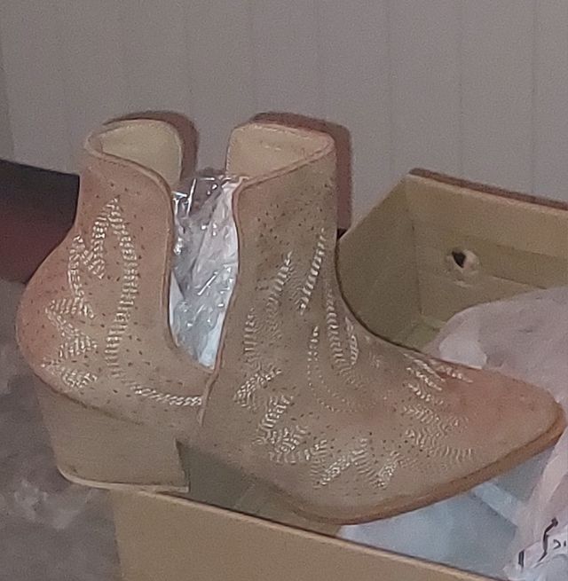 ✨️NUEVOS✨️BOTINES COWBOY CALADOS