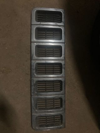 parrilla jeep zj