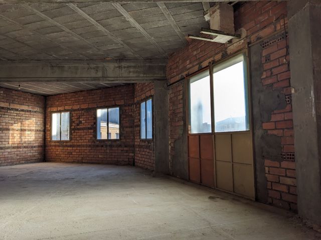 VIVIENDA EN SALAS ALTAS