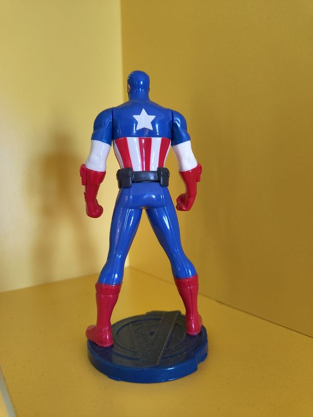 Statuina Capitan America e occhiali flash