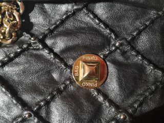 Borsa a spalla con borchie