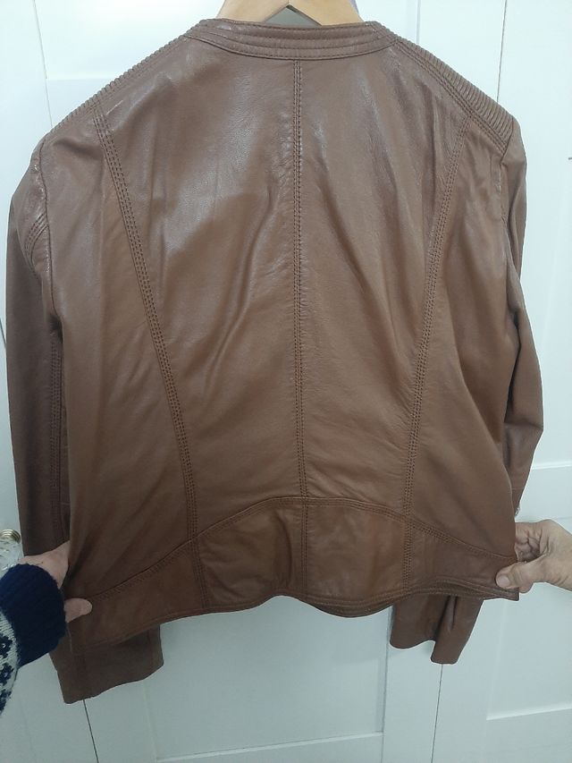 Chaqueta de piel talla 46 marca Promod marron