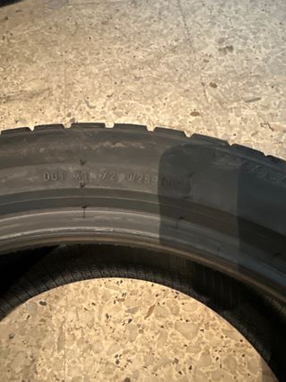 Neumatico 275/40R19 Pirelli