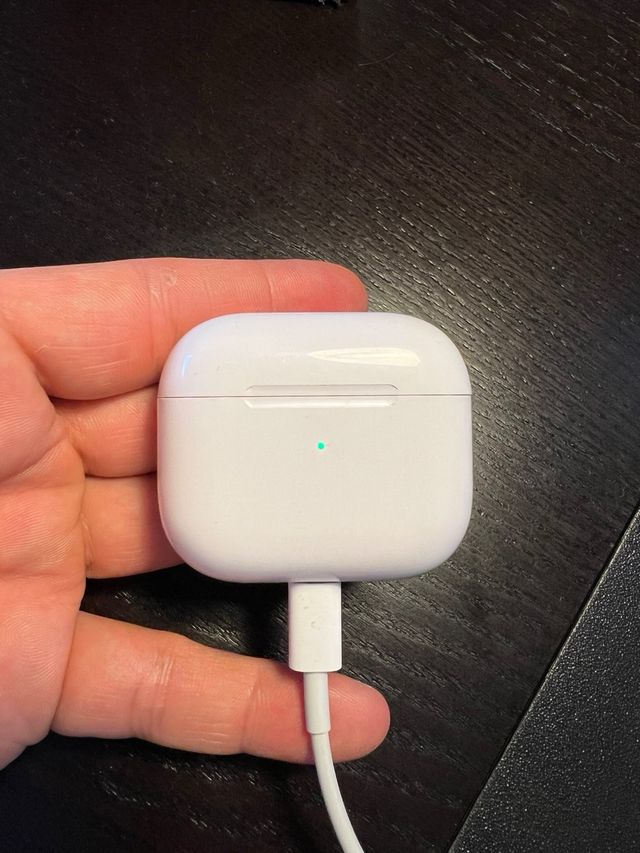 Custodia Aripods di terza generazione