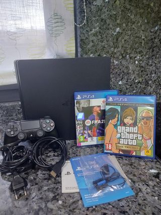 PlayStation 4 Slim + Juegos
