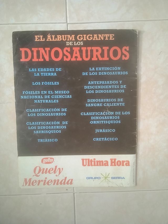 Album completo + Figuras Dinosaurios Quely