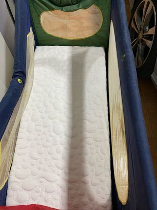 Cuna de viaje de la marca Jané