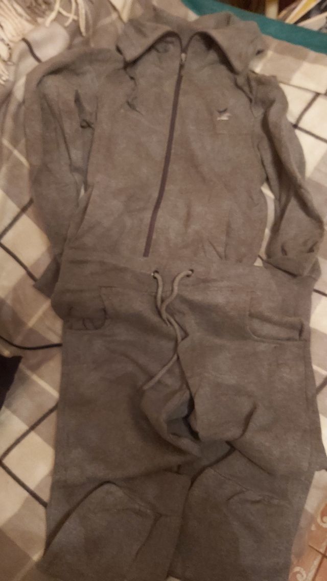 Set 10 pezzi sportivi nuovi