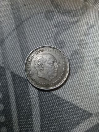 Moneda de 25 ptas de 1957 estrella 58