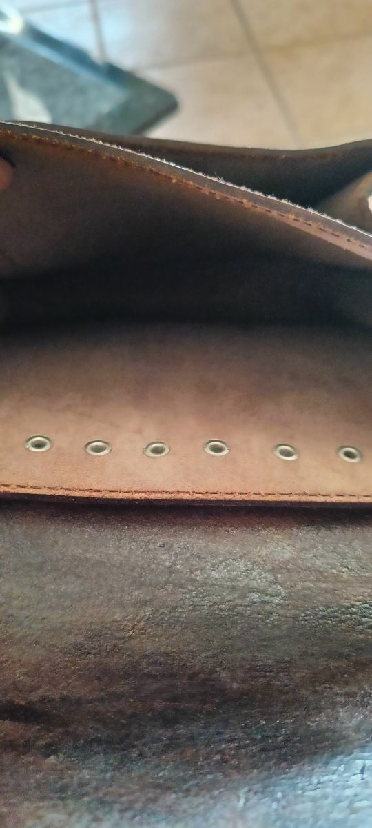 Borsa in cuoio misure,25x23cm