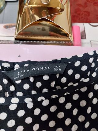 Blusa lunares  zara