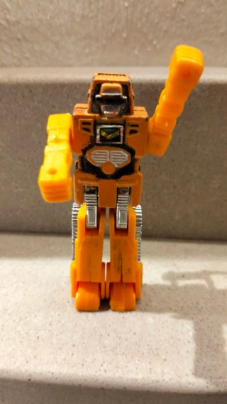 Trasformer gobot macigno