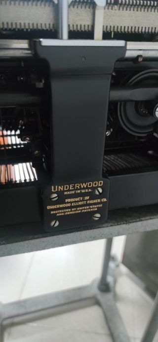 Antigua máquina de escribir Underwood