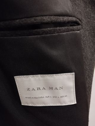 Abrigo Zara gris hombre