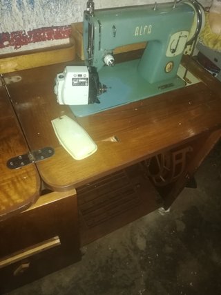 maquina de coser antigua